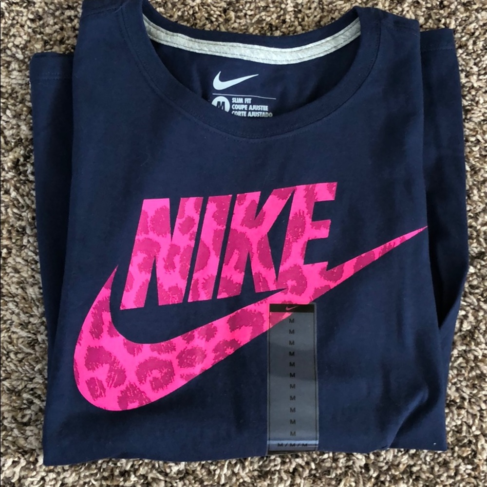 New Nike slim fit T shirt